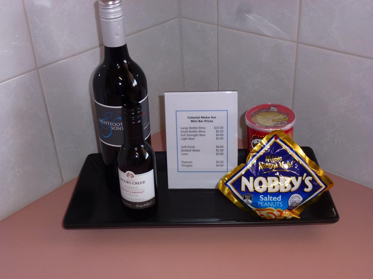 Colonial Motor Inn Bairnsdale Golden Chain Property Bagian luar foto